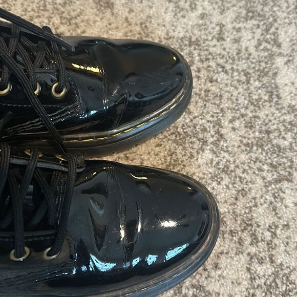 DR.MARTENS WOMENS ZAVALA COMBAT BOOT 7 - Picture 4 of 8